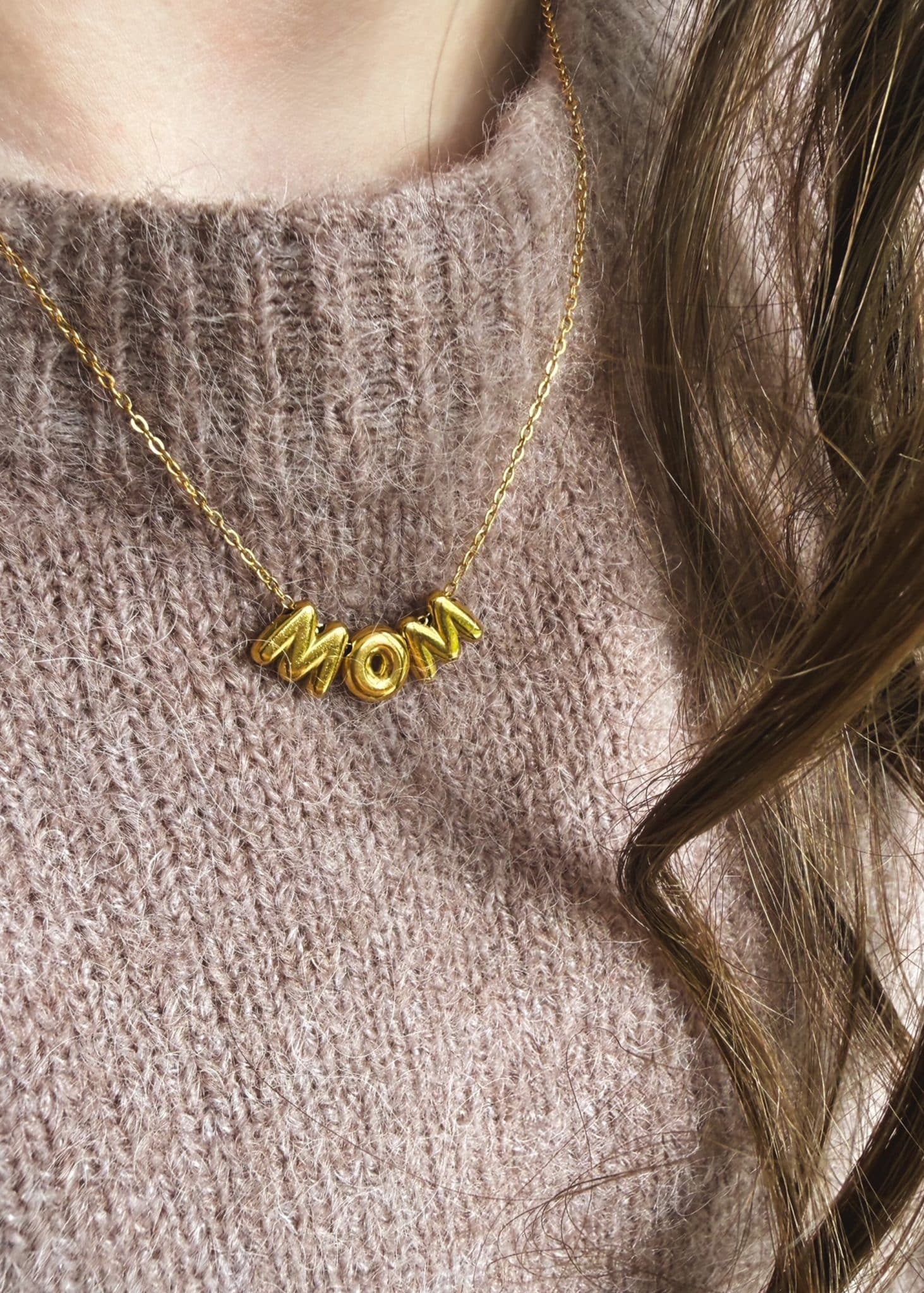 MOM Kette