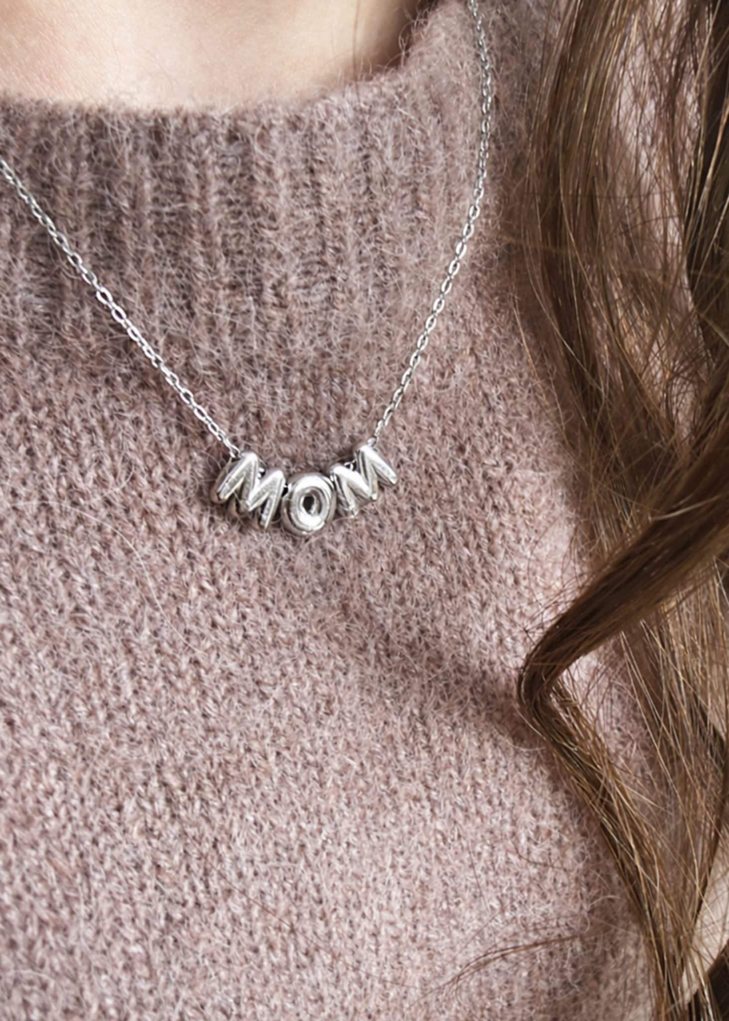 MOM Kette
